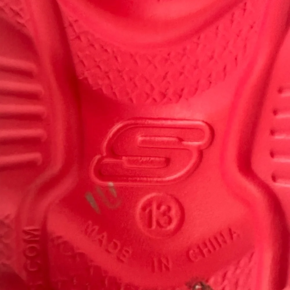 Skechers Kids Red Clog Sandals Size 13 Slip-On Comfort Shoes (SH104)